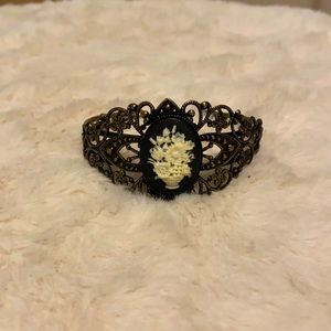 Vintage style bracelet